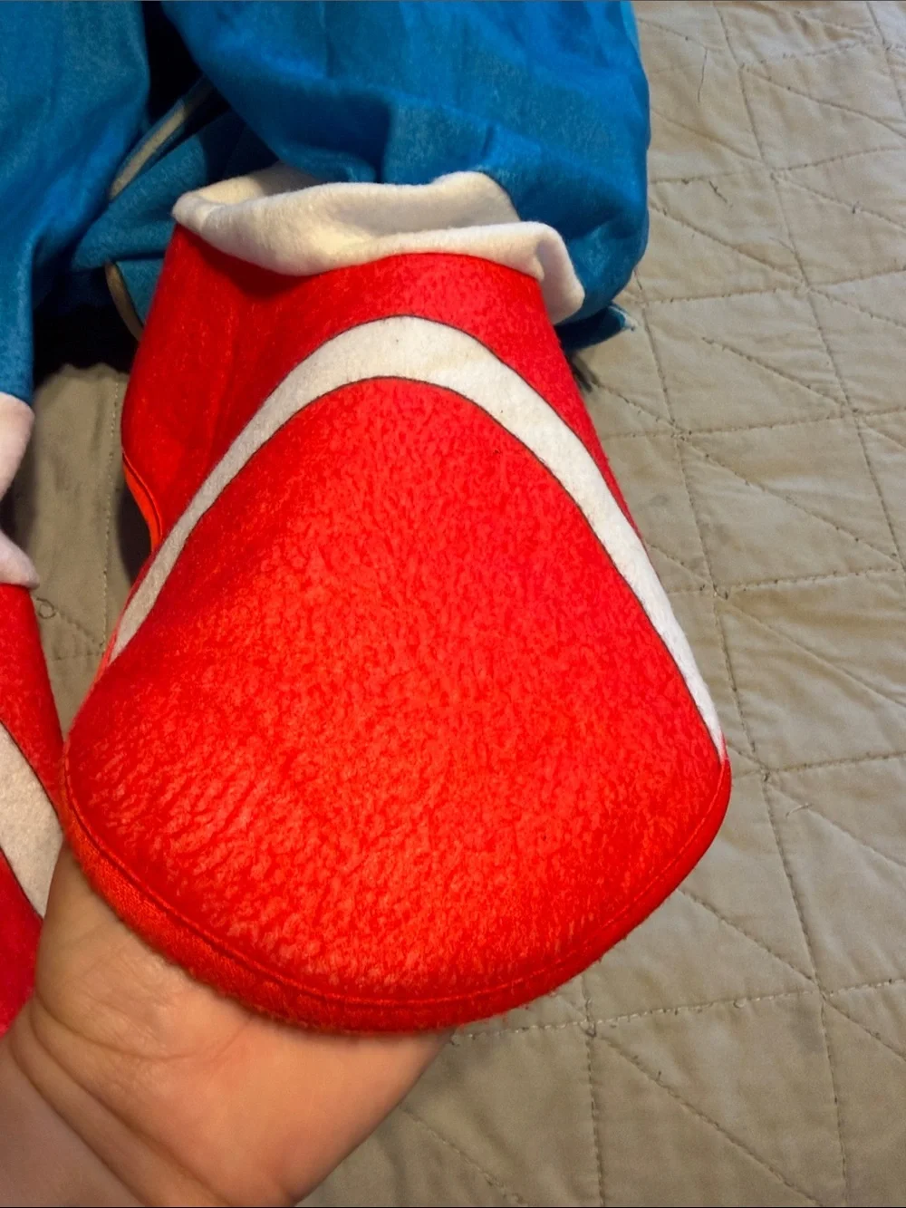 SONIC THE HEDGEHOG CHILD OVERSIZED HOODED ZIPPER JUMPSUIT HALLOWEEN COSTUME - Picture 10 of 13